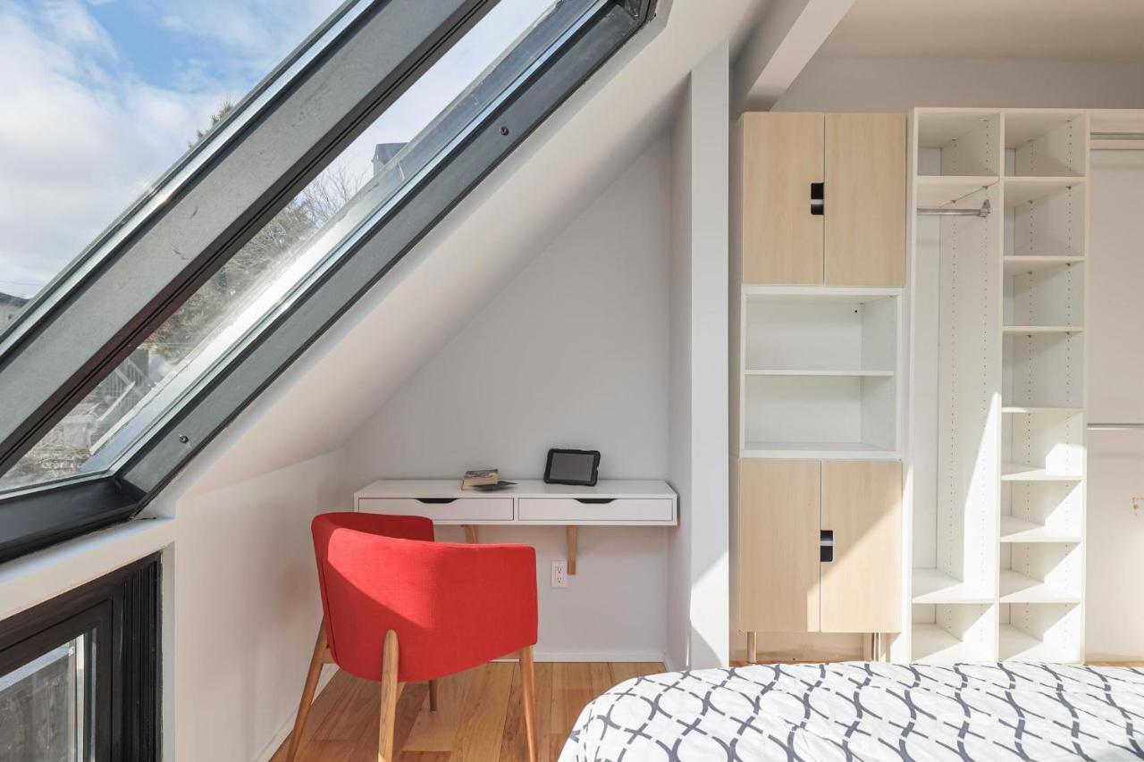 New Modern 1400 Sq Ft Coach House Near Everything Торонто Екстер'єр фото