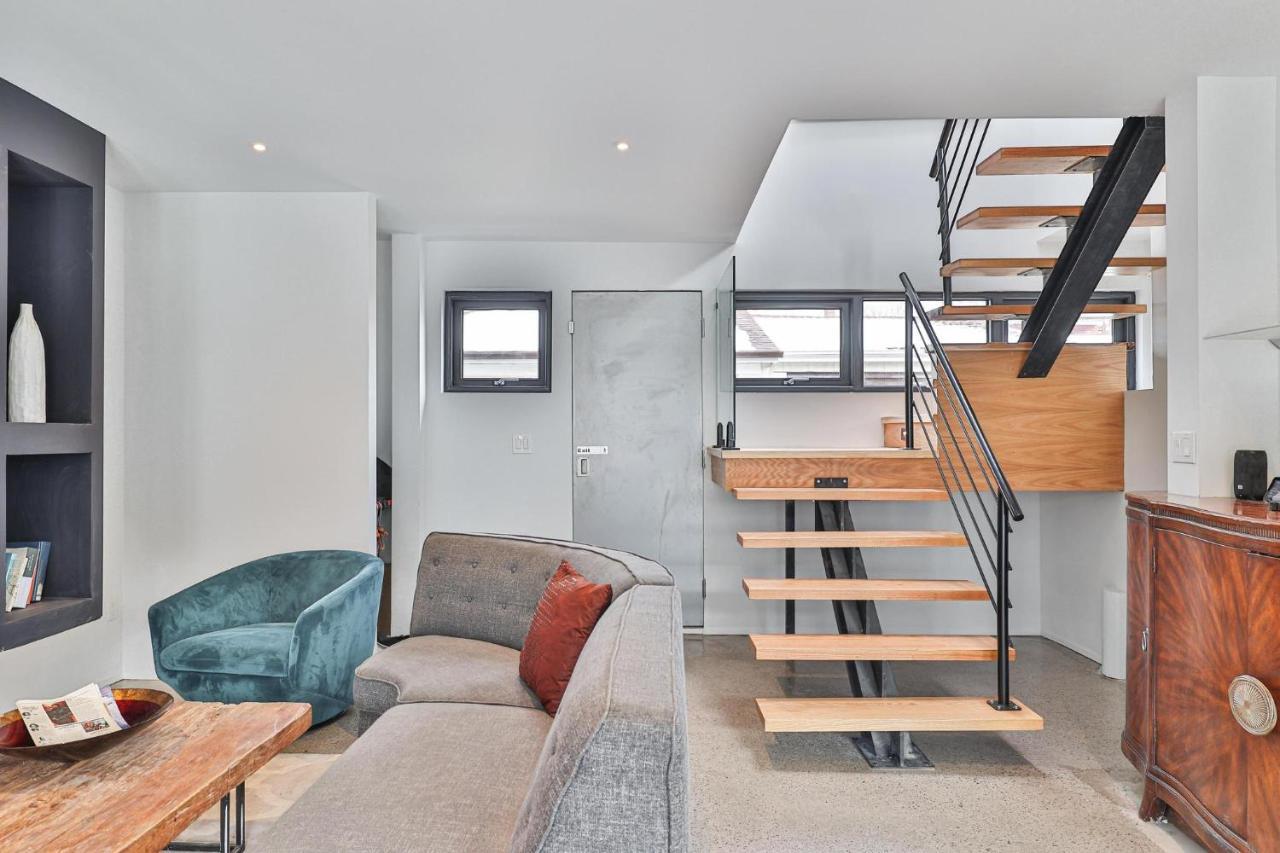 New Modern 1400 Sq Ft Coach House Near Everything Торонто Екстер'єр фото